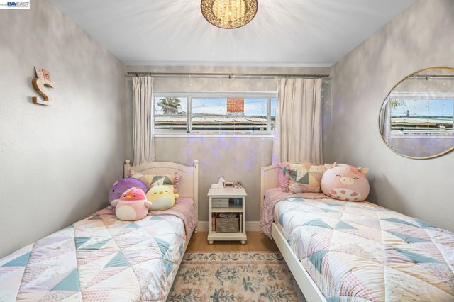 613 Minerva St, Hayward, CA 94544