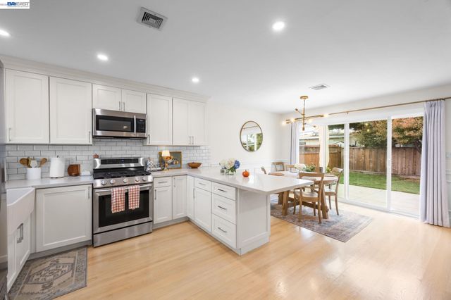 613 Minerva St, Hayward, CA 94544