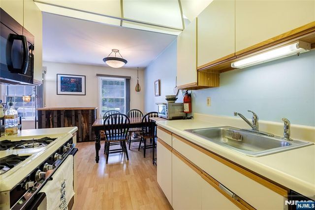 45 Colonial Village Drive 45, Hillsdale, NJ 07642