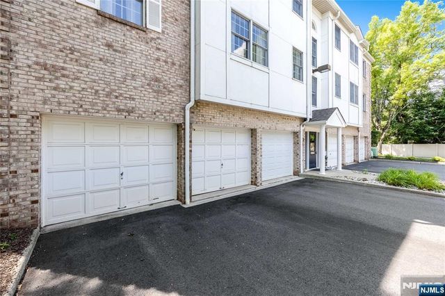 45 Colonial Village Drive 45, Hillsdale, NJ 07642