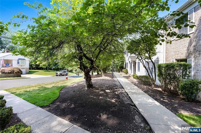 45 Colonial Village Drive 45, Hillsdale, NJ 07642