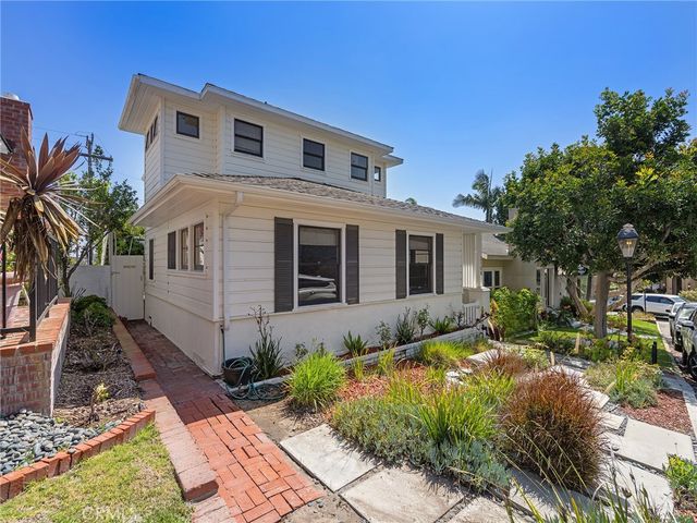 2108 Grandview Avenue, Manhattan Beach, CA 90266