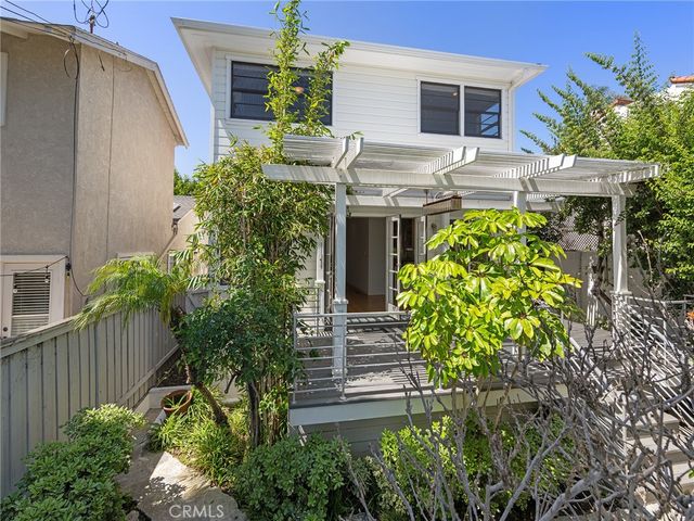 2108 Grandview Avenue, Manhattan Beach, CA 90266