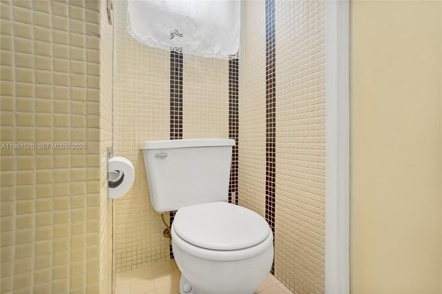 612 N 46th Ave, Hollywood, FL 33021