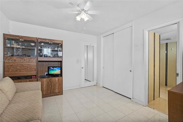 612 N 46th Ave, Hollywood, FL 33021