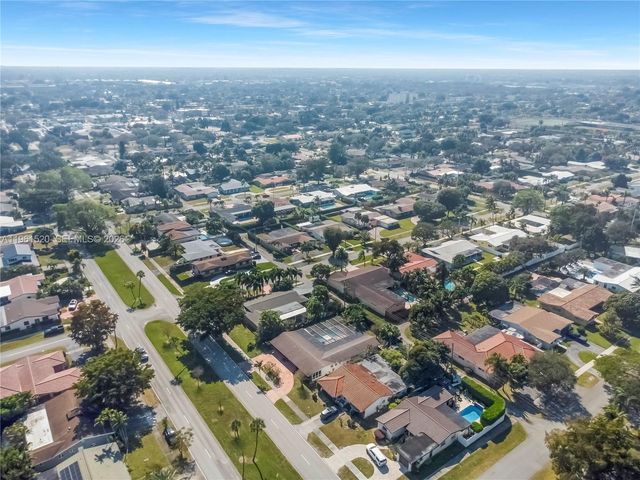 612 N 46th Ave, Hollywood, FL 33021