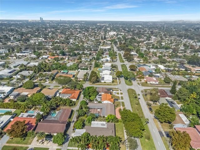 612 N 46th Ave, Hollywood, FL 33021