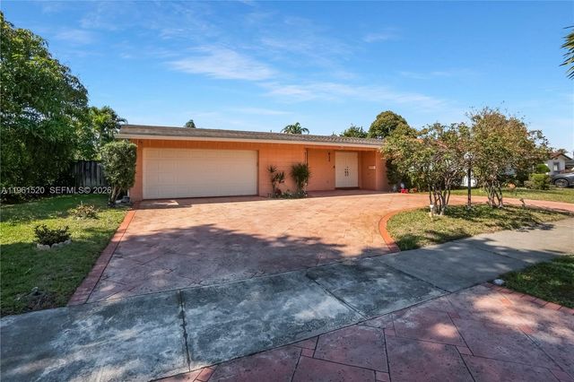 612 N 46th Ave, Hollywood, FL 33021