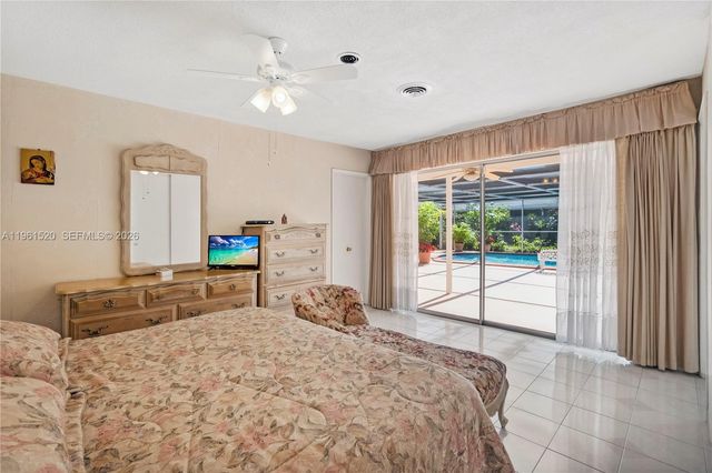 612 N 46th Ave, Hollywood, FL 33021