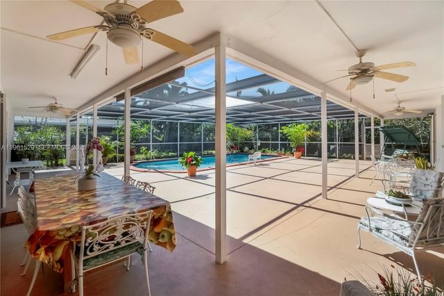 612 N 46th Ave, Hollywood, FL 33021