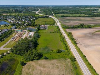 40 US Highway 45, Lindenhurst, IL 60046