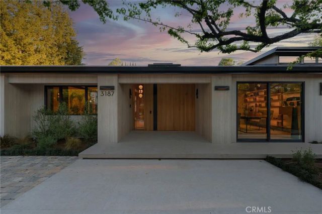 3187 Oakdell Rd, Studio City, CA 91604