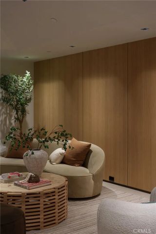 3187 Oakdell Rd, Studio City, CA 91604