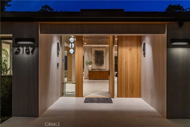 3187 Oakdell Rd, Studio City, CA 91604
