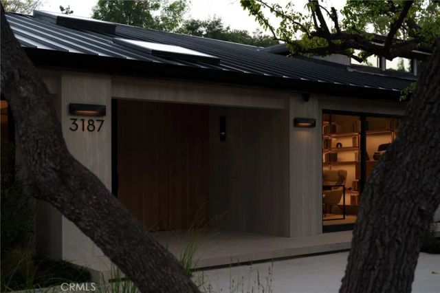 3187 Oakdell Rd, Studio City, CA 91604