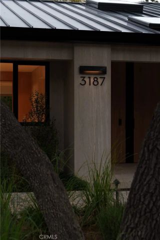 3187 Oakdell Rd, Studio City, CA 91604