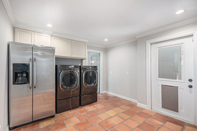 4907 Chestnut Street, Bellaire, TX 77401
