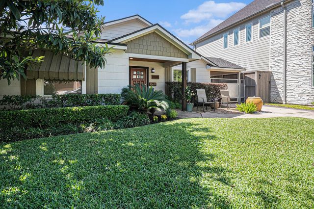 4907 Chestnut Street, Bellaire, TX 77401