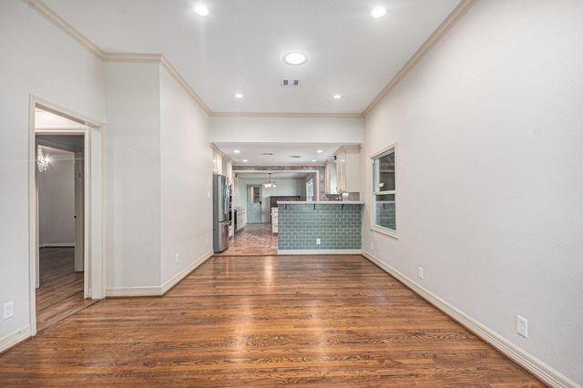 4907 Chestnut Street, Bellaire, TX 77401