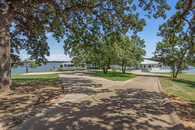7145 Hickey Road, Azle, TX 76020