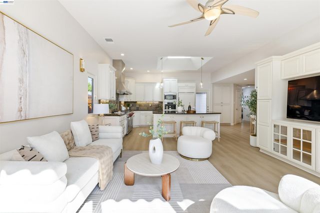 1023 Huntingdon drive, San Jose, CA 95129