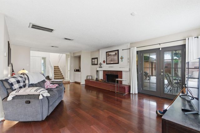 11426 Hambleton Way, Houston, TX 77065