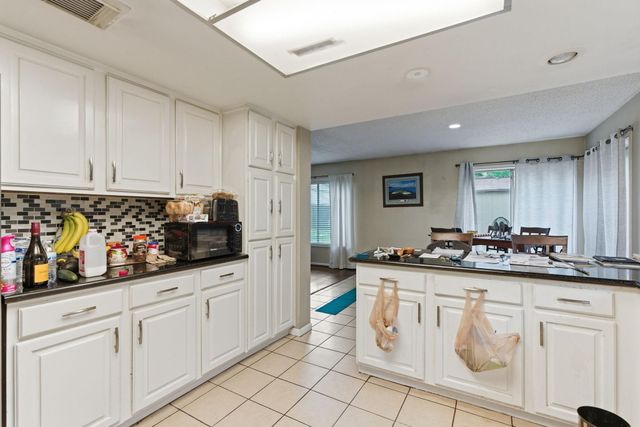 11426 Hambleton Way, Houston, TX 77065