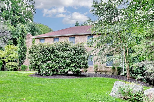 6 Nicole Way, Spring Valley, NY 10977