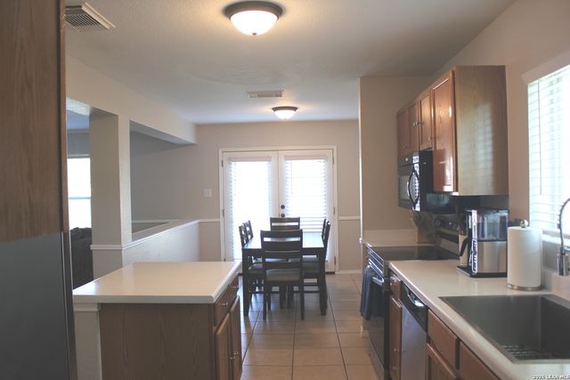 3111 Sunbird Bay, San Antonio, TX 78245