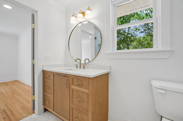5157 Regent Dr, Nashville, TN 37220