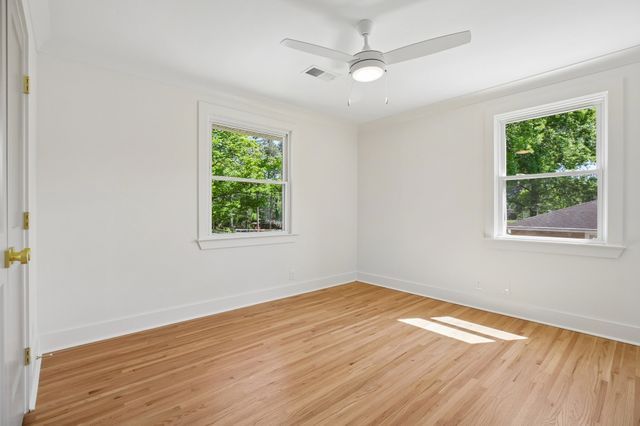 5157 Regent Dr, Nashville, TN 37220