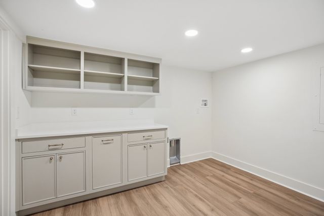 5157 Regent Dr, Nashville, TN 37220