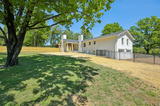 5157 Regent Dr, Nashville, TN 37220