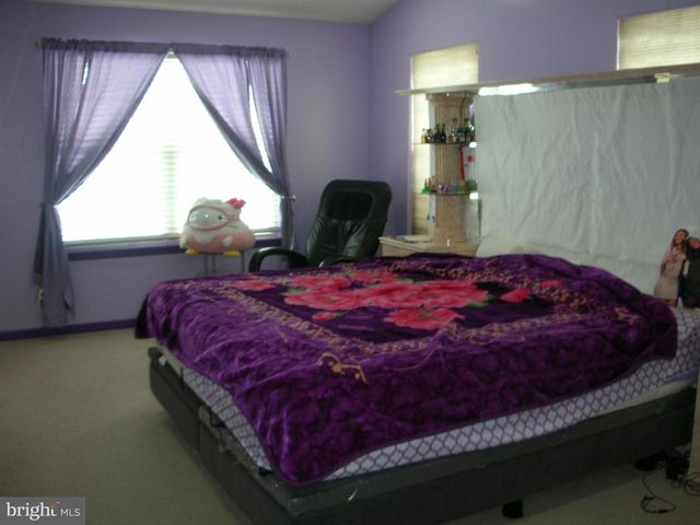 2132 MILL VALLEY LN, Quakertown, PA 18951