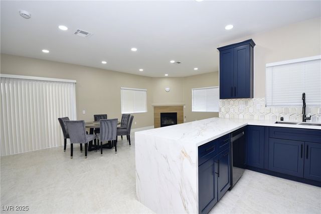 8725 West Flamingo Road 118, Las Vegas, NV 89147