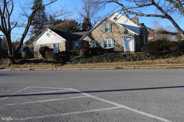 100 BROOKLINE PZ, Reading, PA 19607