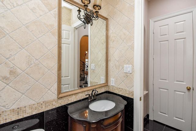 3015 Bonnebridge Way Boulevard, Houston, TX 77082