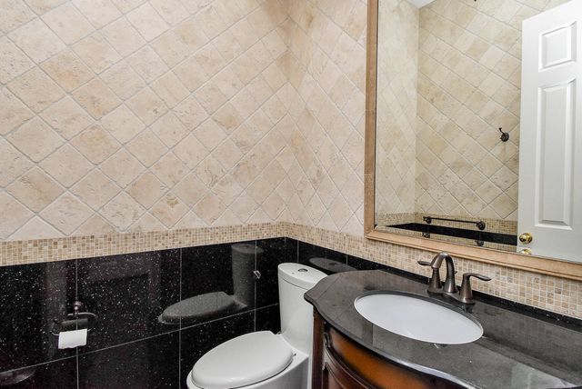 3015 Bonnebridge Way Boulevard, Houston, TX 77082