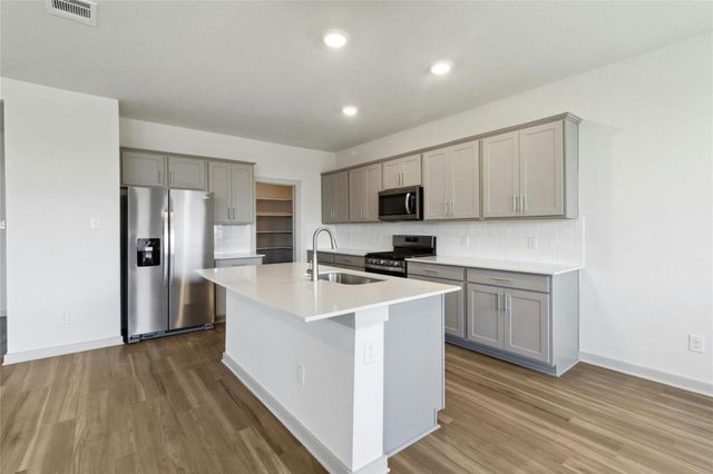 320 FAIRFAX Ave, San Marcos, TX 78666