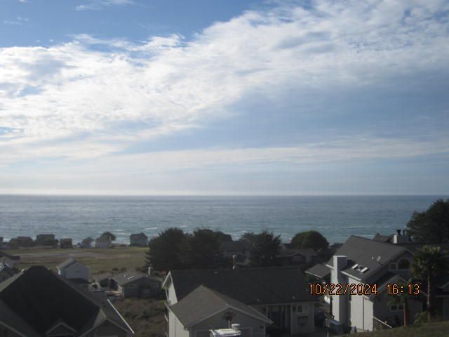 60 Spruce Road, Shelter Cove, CA 95589