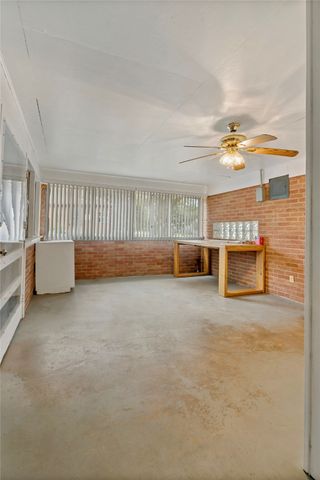 195 NE 20th Street NE, Paris, TX 75460