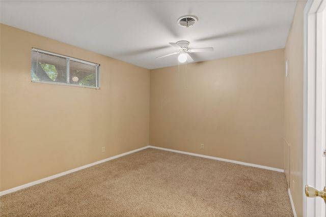 195 NE 20th Street NE, Paris, TX 75460