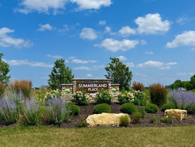 2447 Tyrone Drive, Shakopee, MN 55379