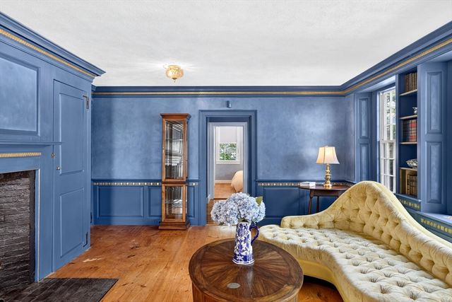132 Main St, Sandwich, MA 02563