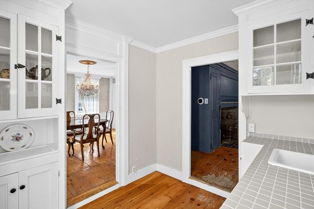 132 Main St, Sandwich, MA 02563