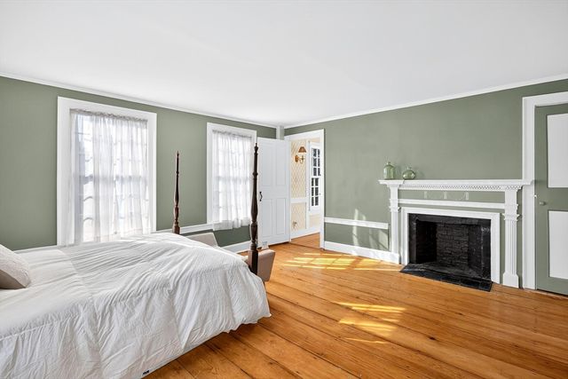 132 Main St, Sandwich, MA 02563