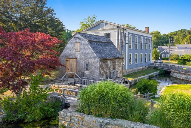 132 Main St, Sandwich, MA 02563