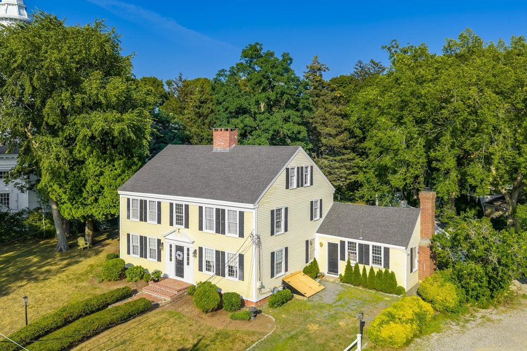 132 Main St, Sandwich, MA 02563
