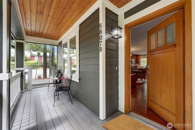 5807 B 55th Avenue NE, Seattle, WA 98105