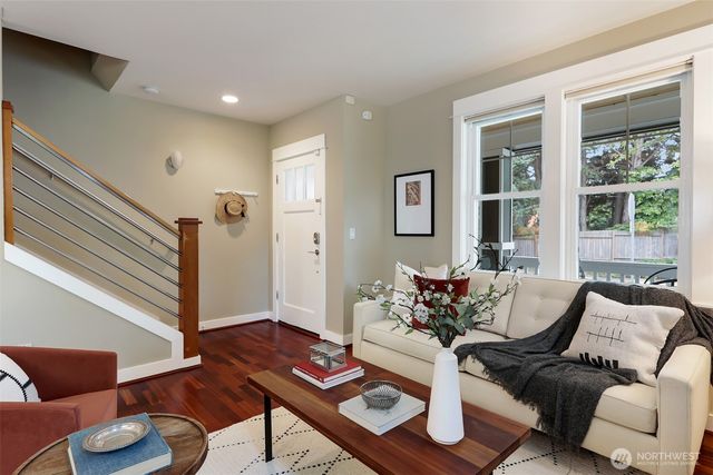 5807 B 55th Avenue NE, Seattle, WA 98105